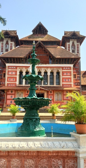 Best Places to Visit in Trivandrum: A Complete Guide 5 Napier Museum